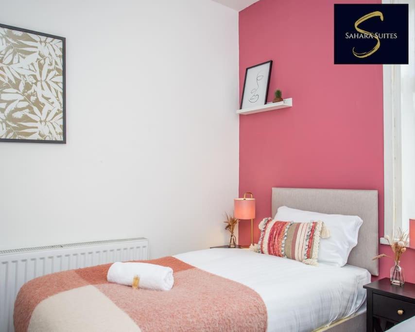 Monthly Retreat - Cosy & Central 3Bed Home - Newcastle Quayside & St James Park - Parking Нюкасъл ъпон Тайн Екстериор снимка