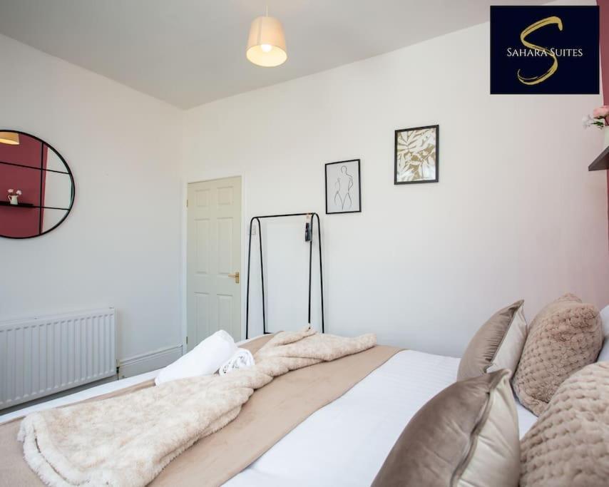 Monthly Retreat - Cosy & Central 3Bed Home - Newcastle Quayside & St James Park - Parking Нюкасъл ъпон Тайн Екстериор снимка